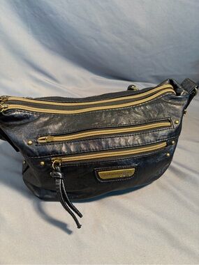 Stone Mountain Accessories Black Leather Crossbody with Gold Zippers
